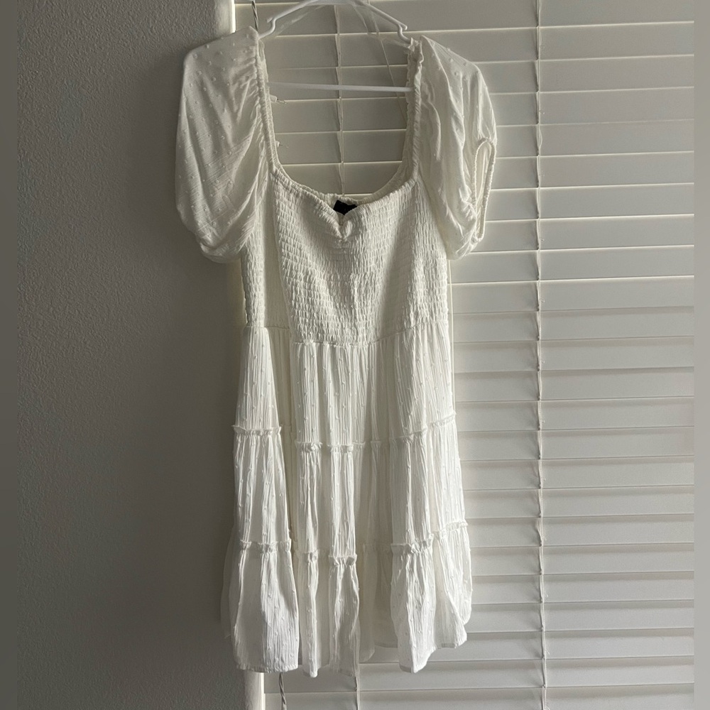 Super cute white spring dress! Size L
